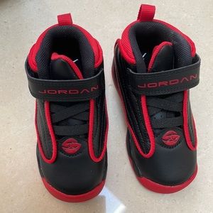Jordan pro strong (toddler) NWT